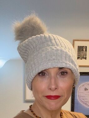 BRAND NEW | Hat Attack Gray Ribbed Knit Beanie | Faux Fur Pom Pom Winter Hat